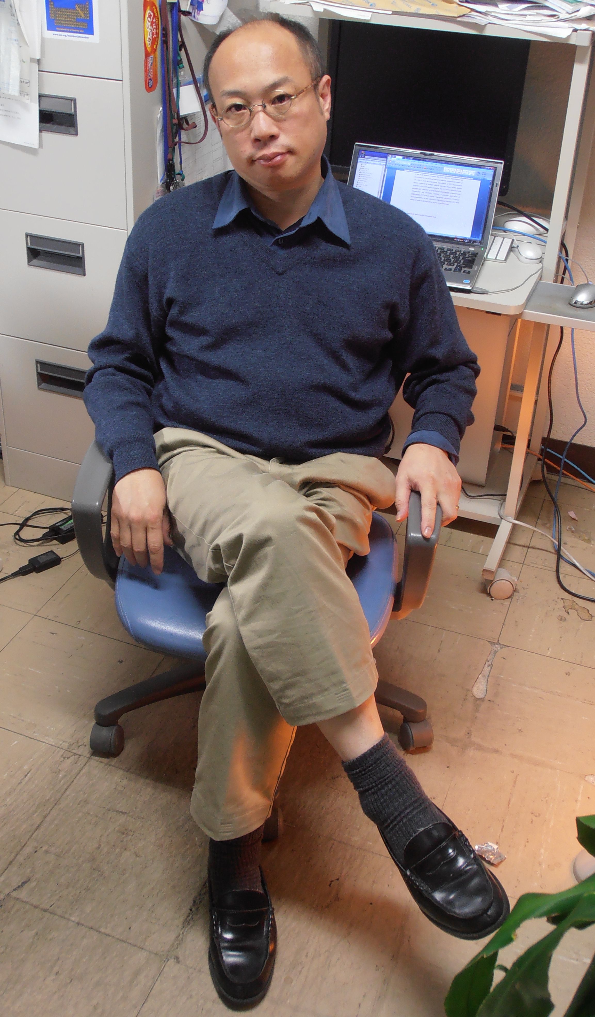 Prof. Yoshihiro Kubozono